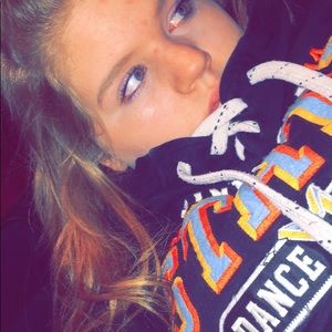 Meet your Posher, Isabelle